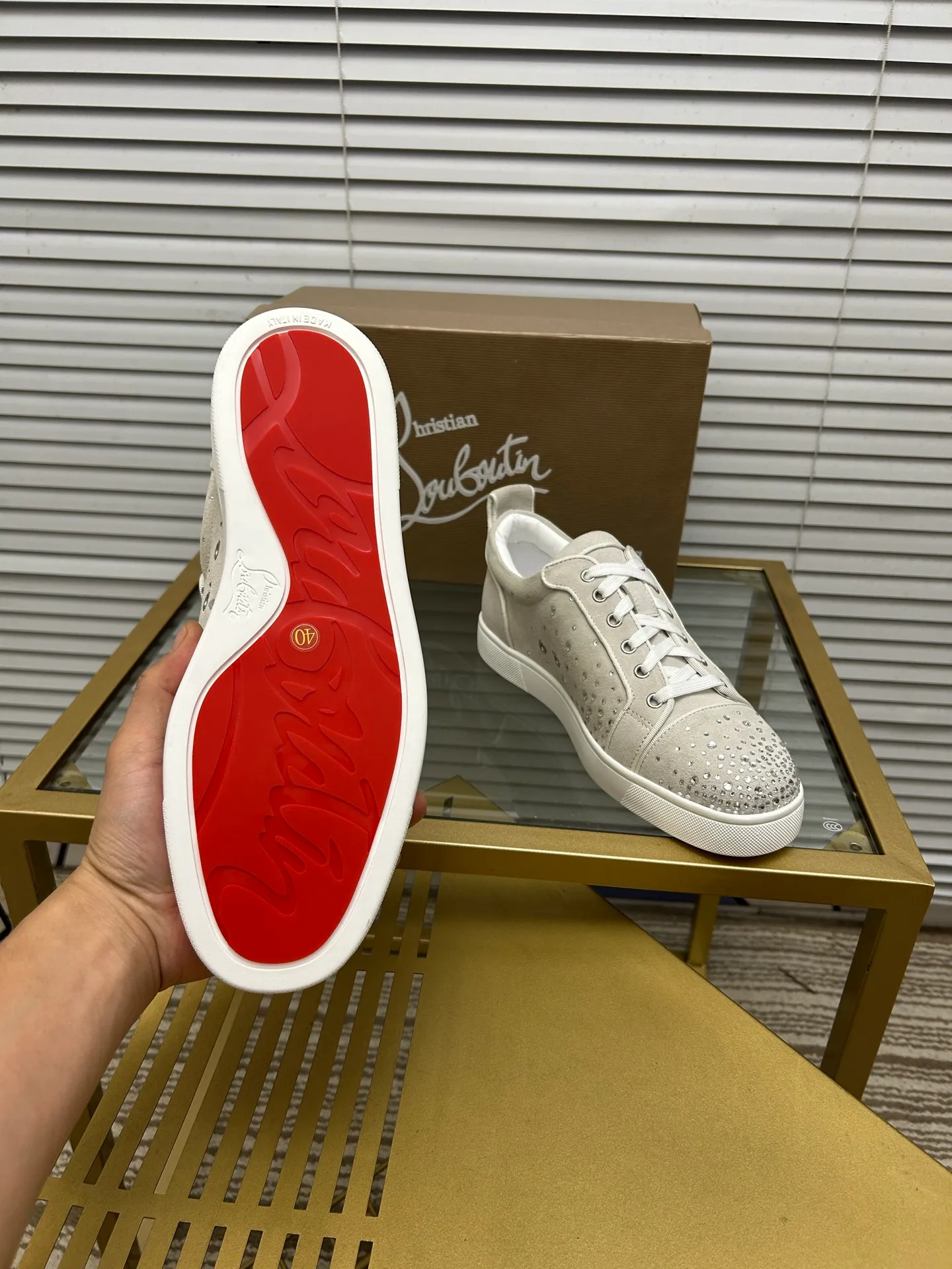 (Customized model) Ex-factory price is 500. christian louboutin (CL red sole shoes) counter series, casual sneakers for couples 📢 📢 📢 Exclusive hot style release 🎈🎈💪 Movable latex feet 👻 Finished outsole line [Proud] 😝Female 35-40# Male 38#-46, global supply😝 [Top version]: Original imported genuine leather upper, top original leather lining, original molded TPU outsole, original 1:1 detail processing, original shoe last,